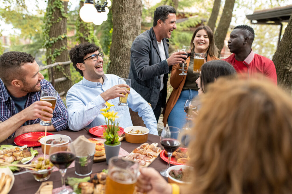 Savor the Flavor: A Food Lover’s Guide to Dining in Platinum Castle Hills, TX